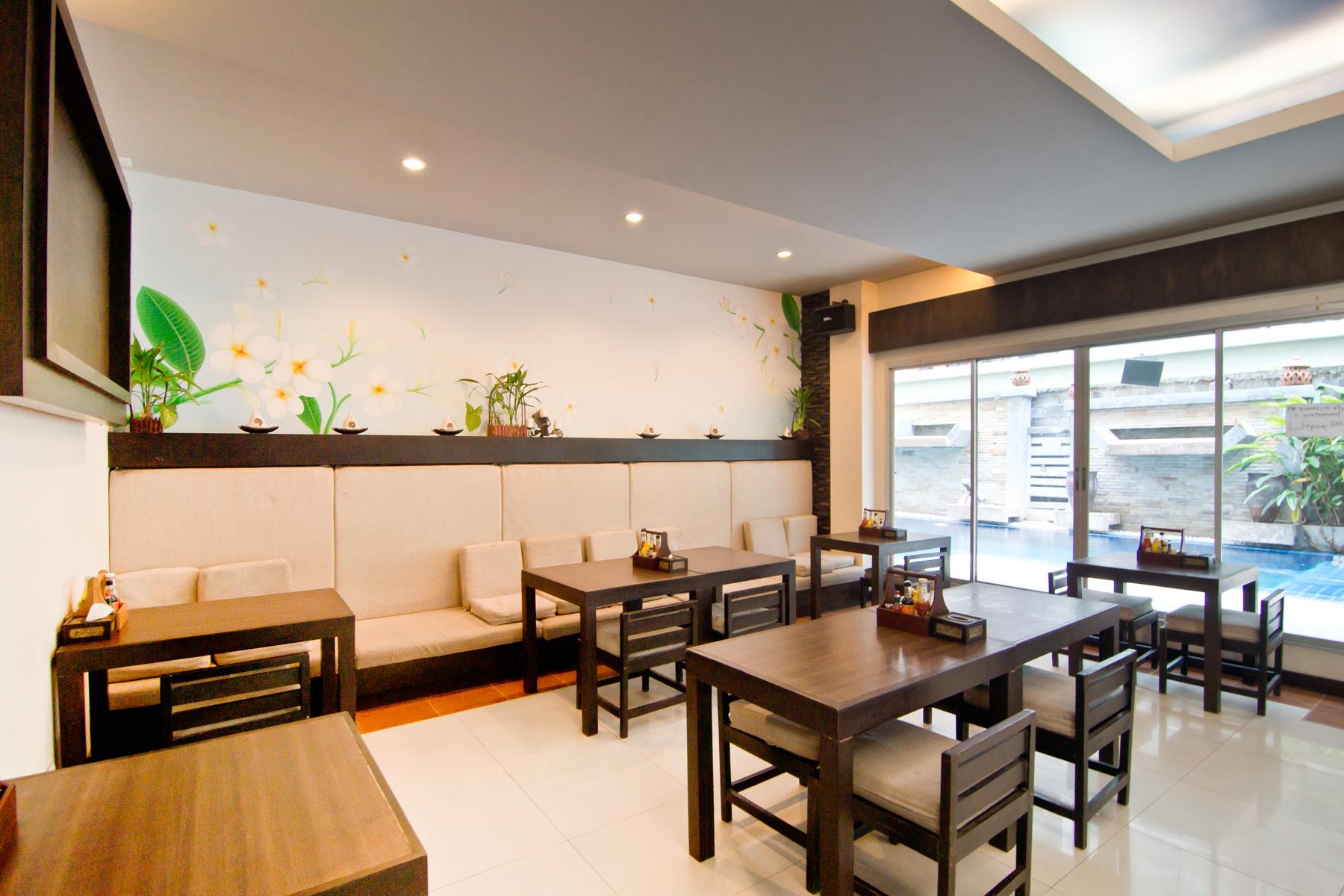 Kokotel Pattaya South Beach Exterior photo