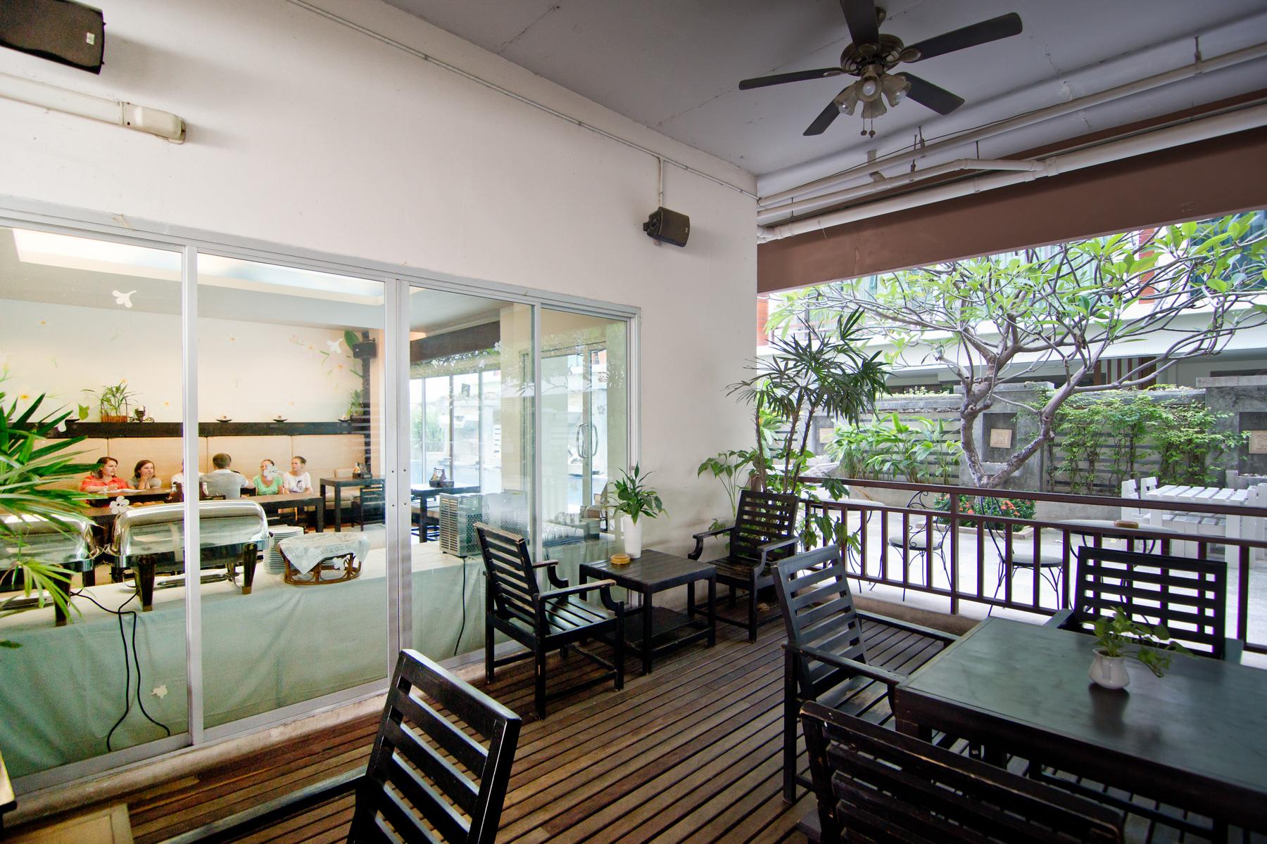 Kokotel Pattaya South Beach Exterior photo